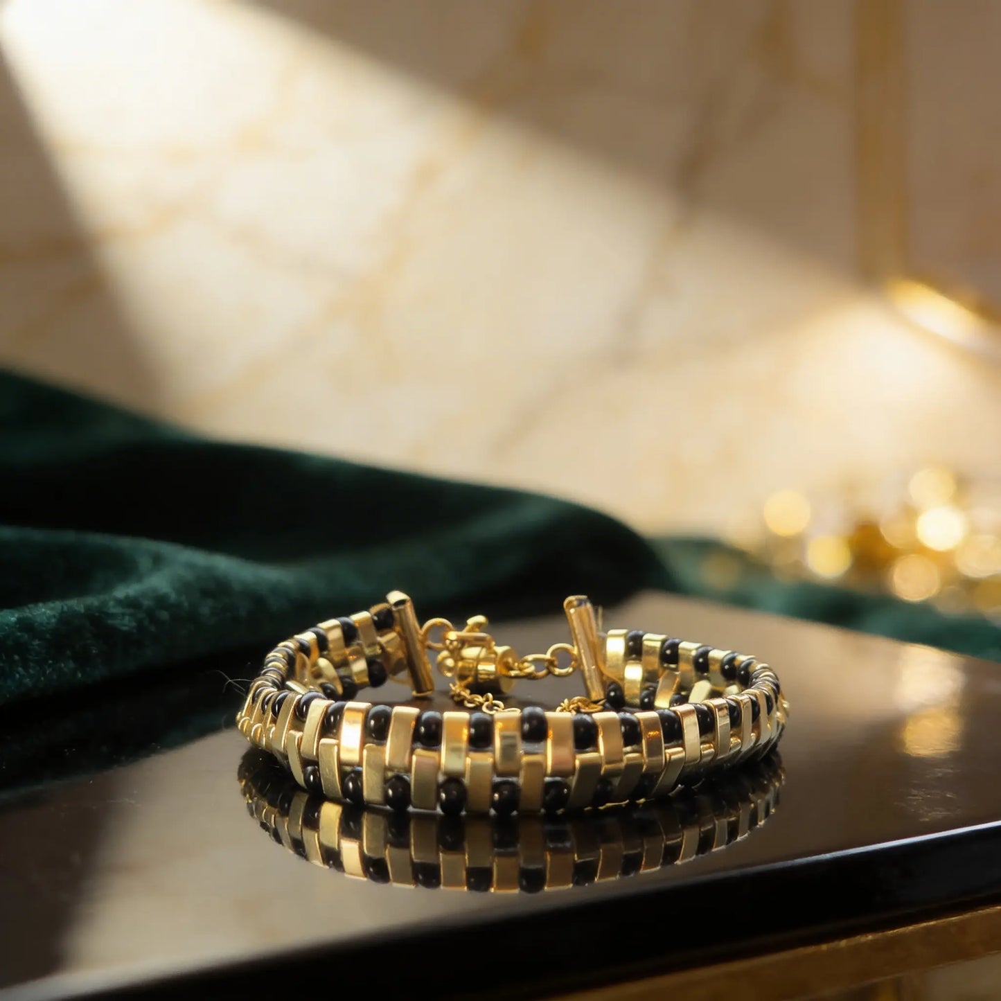 Metal Motion – Structure Bracelet - Gemnglow